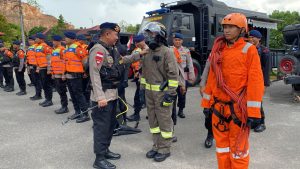 Antisipasi Cuaca Ekstrim, Unit Sar Satbrimob Polda Kepri Laksanakan Siaga Bencana