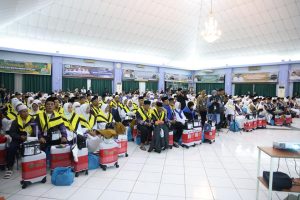 Kapolda Kepri Lepas Jamaah Haji Kloter 1 Bersama Gubernur Kepri Serta Pimpinan Instansi Terkait