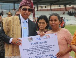 Pemkab Tapanuli Utara Salurkan Bantuan Pendidikan kepada 774 Mahasiswa Berprestasi