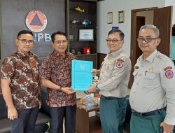 Bupati Padang Pariaman Audiensi dengan BNPB, Perjuangkan Dana Rehabilitasi Bencana dan Pembangunan Jembatan Sikabu