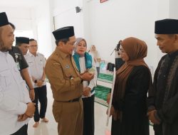 Baznas Salurkan Zakat untuk Garin, Bilal dan Guru TPA, Bupati JKA: Zakat Harus Tepat Sasaran dan Tingkatkan Kesejahteraan Umat