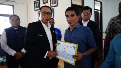 Pemkab Tapanuli Utara Salurkan Bantuan Jadup dan Isi Hunian Kemensos RI Rp267,4 Juta untuk 32 KK Korban Bencana ‎
