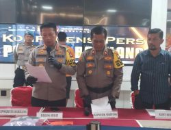 Kapolresta Barelang Gelar Konferensi Pers Ungkap Kasus Persetubuhan Terhadap Anak di Bawah Umur, Pelaku WNA Singapura