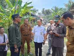 Komisi I DPRD Kab Padang Pariaman Tinjau Langsung SDN 05 Lubuk Alung Yang Terdampak Longsor Akibat Banjir