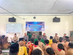 Ditlantas Polda Kepri Sambangi Pesantren Wali Songo Lewat Program “Pos Ngetren”