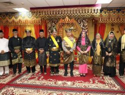 Wali Kota Batam Hadiri Prosesi Tepuk Tepung Tawar Sambut Kapolres Barelang