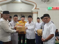 Didaulat Jadi Imam, Safari Ramadhan Kedua Bupati JKA Minta Waspadai Penggunaan Gedget Pada Anak