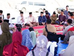 Menteri Transmigrasi Salat Idul Fitri di Masjid Al Fajri Pasir Merah dan Silahturahmi Dengan Masyarakat