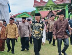 Bupati John Kenedy Azis Ajak Komunitas Alumni SMA Neg 1 Sungai Limau Berkontribusi Untuk Daerah