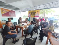 Dekatkan Diri dengan Warga, Polsek Sekupang Gelar Jumat Curhat di Kedai Kopi Pek Liang