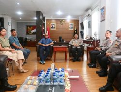 Kapolda Kepri Terima Kunjungan Silaturahmi Romo Paschal