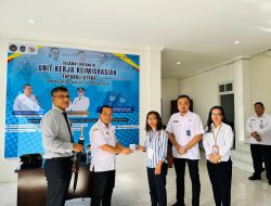 Pelayanan Perdana, Puluhan Warga Tampak Antusias Mengurus Paspor di Layanan Keimigrasian Taput