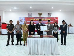 Bupati Tandatangani Keputusan Bersama DPRD tentang Ranperda Pertanggungjawaban APBD Kabupaten Humbahas T.A. 2024