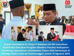 Bupati Kukuhkan Paskibraka Kabupaten Humbang Hasundutan 2025