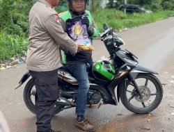 Polsek Sekupang Gelar Rarzia Perut Lapar, Bagikan 50 Karung Beras untuk Warga Kurang Mampu