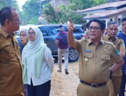 Bupati JKA Terus Kawal Pemulihan, Kembali Tinjau Sejumlah Titik Bencana dan Salurkan Bantuan Hingga ke Lokasi Terisolasi