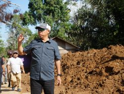 ‎Bupati Tapanuli Utara Tinjau Langsung Lokasi Banjir di Kecamatan Purbatua