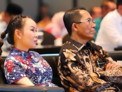 Jadi Ajang Penguatan Sinergi Antardaerah, Amsakar-Li Claudia Hadiri Penutupan Rakernas XVII APKASI