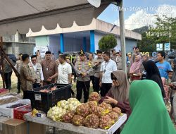 Jelang Ramadhan dan Idul Fitri, Kapolda Kepri dan Kapolresta Barelang Pantau Gerakan Pangan Murah di Batam