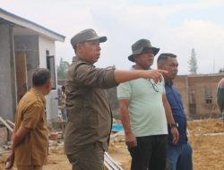 Tinjau Pembangunan Huntap di Dolok Nauli, Bupati Jonius Taripar Tekankan Akurasi Data Penerima dan Sinergi Infrastruktur