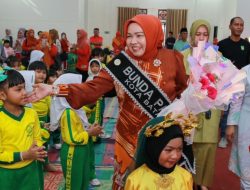Saat Dongeng dan Lagu Menyatukan Tawa, Kunjungan Erlita Amsakar Disambut Ceria Anak PAUD