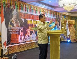 Bupati JKA Hadiri Pengukuhkan Darlisman Sikumbang sebagai Ketua PKDP Kalbar di Pontianak