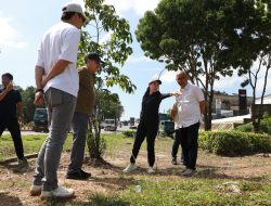 Pantau Langsung Proyek Jalan dan Drainase, Li Claudia Pastikan Pengerjaan Berjalan Optimal