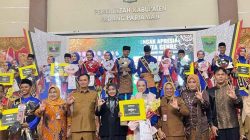 Rahel Ramansyah dan Olivia Almagfira Dinobatkan sebagai Duta GenRe Padang Pariaman