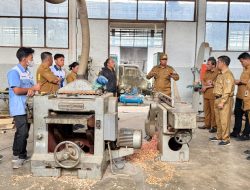 Bupati Taput Dorong Peserta Pelatihan Furnitur BLK Silangkitang Jadi Wirausaha Mandiri, Beri Pesanan Kerja Perdana