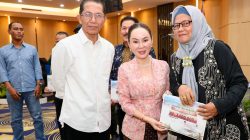 Warga Apresiasi Kinerja Amsakar-Li Claudia, Program Air Bersih hingga Sertifikasi Kampung Tua Terus Berjalan