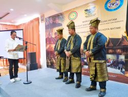 Amsakar Lantik Panglima Sambang Kota Batam, Ajak Organisasi Adat Perkuat Persatuan