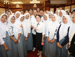 Program Prioritas Amsakar-Li Claudia Wujudkan Mimpi Anak Pulau Menuju Kampus Terbaik