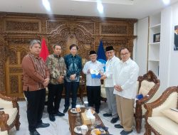 Audiensi ke Kemendikdasmen dan Kemenag, Bupati Taput Laporkan Penanganan Sekolah Bencana dan Undang Menteri Buka Rakernas V MPK ‎