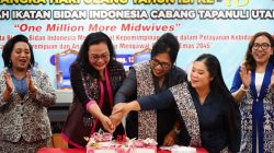 Pemkab Tapanuli Utara Apresiasi Peran Bidan sebagai Garda Terdepan Pelayanan Kesehatan dan Pengawal Generasi Emas 2045 pada HUT IBI ke-75
