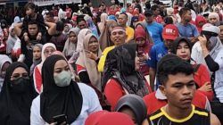 Jalan Jantung Sehat Semarakkan HUT ke-81 RI, Ribuan Warga Padang Pariaman Padati Kampung Nelayan Merah Putih