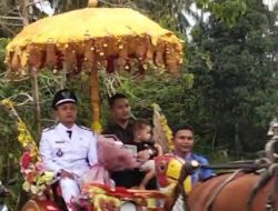 Luapan Kegembiraan Warga Usai Dilantik Ahmad Rizki Pernanda Diarak Warga Masyarakat Nagari Singguliang Dengan Kereta Kencana