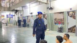 Demi Keamanan dan Ketertiban, Rutan Batam Bersama APH Sisir Kamar Hunian