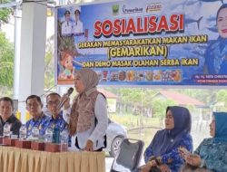 GEMARIKAN Menggema di Pantai Ketaping, Nita Christanti Azis Ajak Anak dan Orang Tua Gemar Konsumsi Ikan