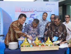 Pelindo Regional 1 Potong Tumpeng Peringati Hari Pelindo ke-5