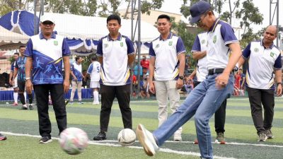 Buka Kejuaraan Minisoccer HUT ke-26 DPRD Batam, Amsakar Dorong Sportivitas dan Kebersamaan