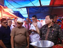 Tekan Harga Cabai Merah, Pemkab Padang Pariaman dan Irjen Kemendagri Turun ke Lapangan ‎