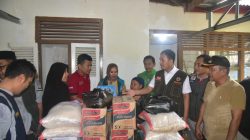 Gerak Cepat Tangani Banjir, Wabup Padang Pariaman Salurkan Bantuan dan Turunkan Alat Berat di Batang Gasan