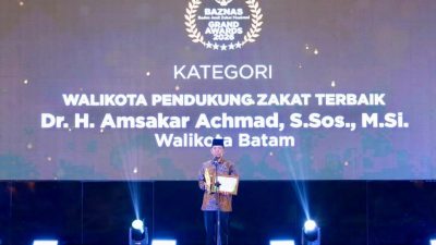 Amsakar Raih Penghargaan Wali Kota Pendukung Zakat Terbaik 2026