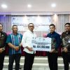 Bupati Tapanulu Utara Serahkan Bantuan PSSE Senilai Rp434,93 Juta Kepada 87 KPM