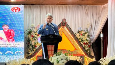Festival Ulos dan Fashion 2026 Resmi Dibuka, Pemkab Taput Dorong Pengembangan Ekonomi Kreatif